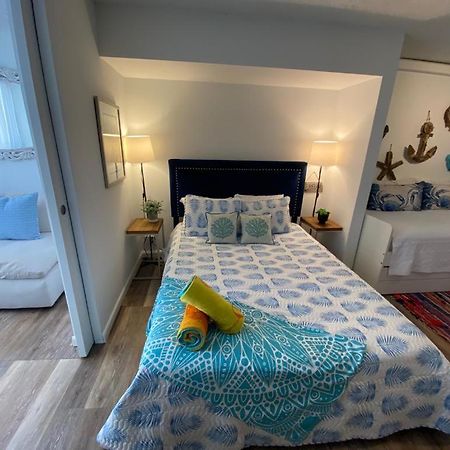 Kasa Ocean Breeze - Cabana Studio Apartment Beachfront Condo Pool 산후안 외부 사진