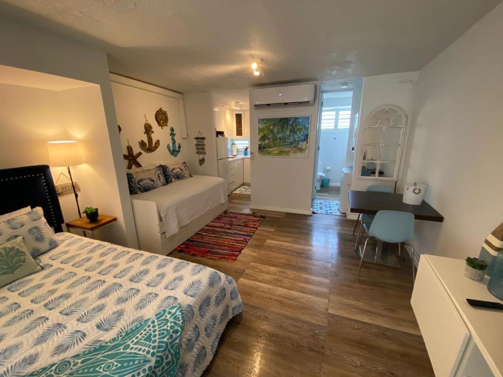 Kasa Ocean Breeze - Cabana Studio Apartment Beachfront Condo Pool 산후안 외부 사진