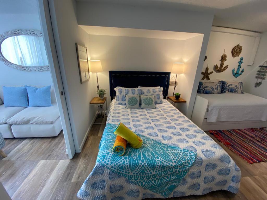 Kasa Ocean Breeze - Cabana Studio Apartment Beachfront Condo Pool 산후안 외부 사진